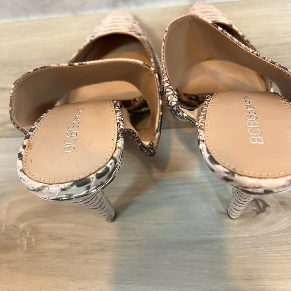 Women's BCBG Snake Skin Mule Size Size 8 - Picture 7 of 8